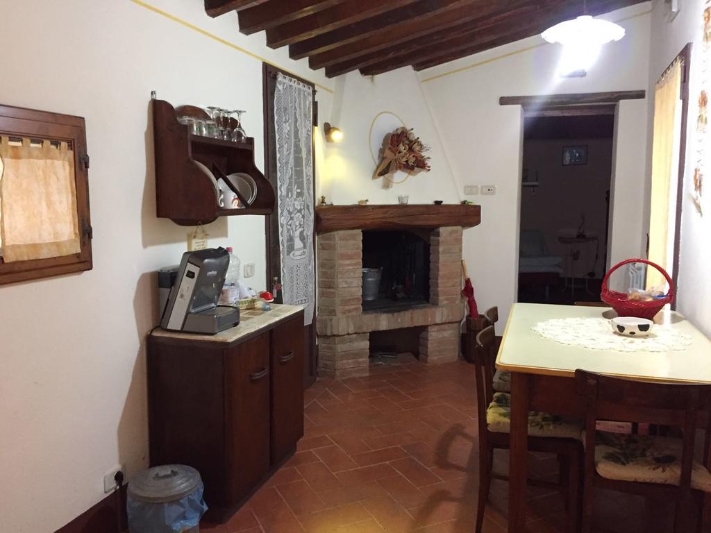 Agriturismo Torrenieri Da Alessandro Pienza Exteriör bild